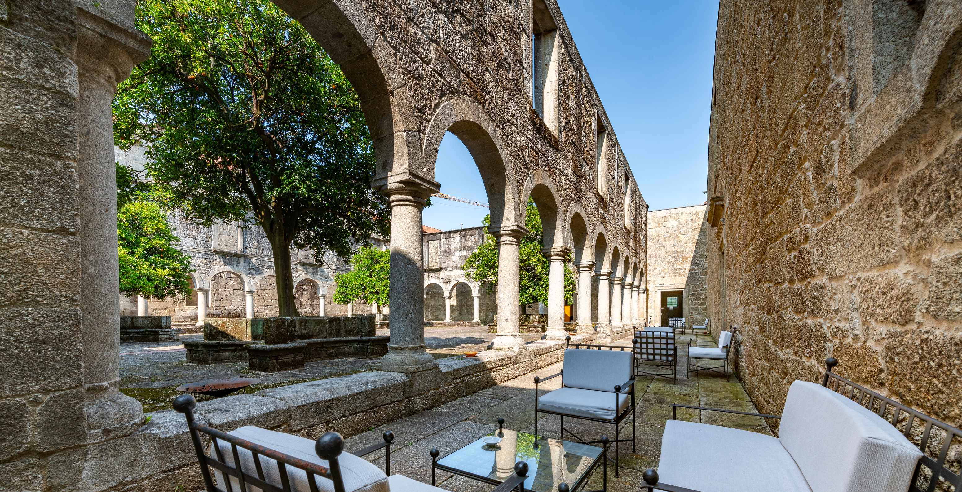 The Pousada Mosteiro Amares has a garden in the cloisters with sofas where you can relax