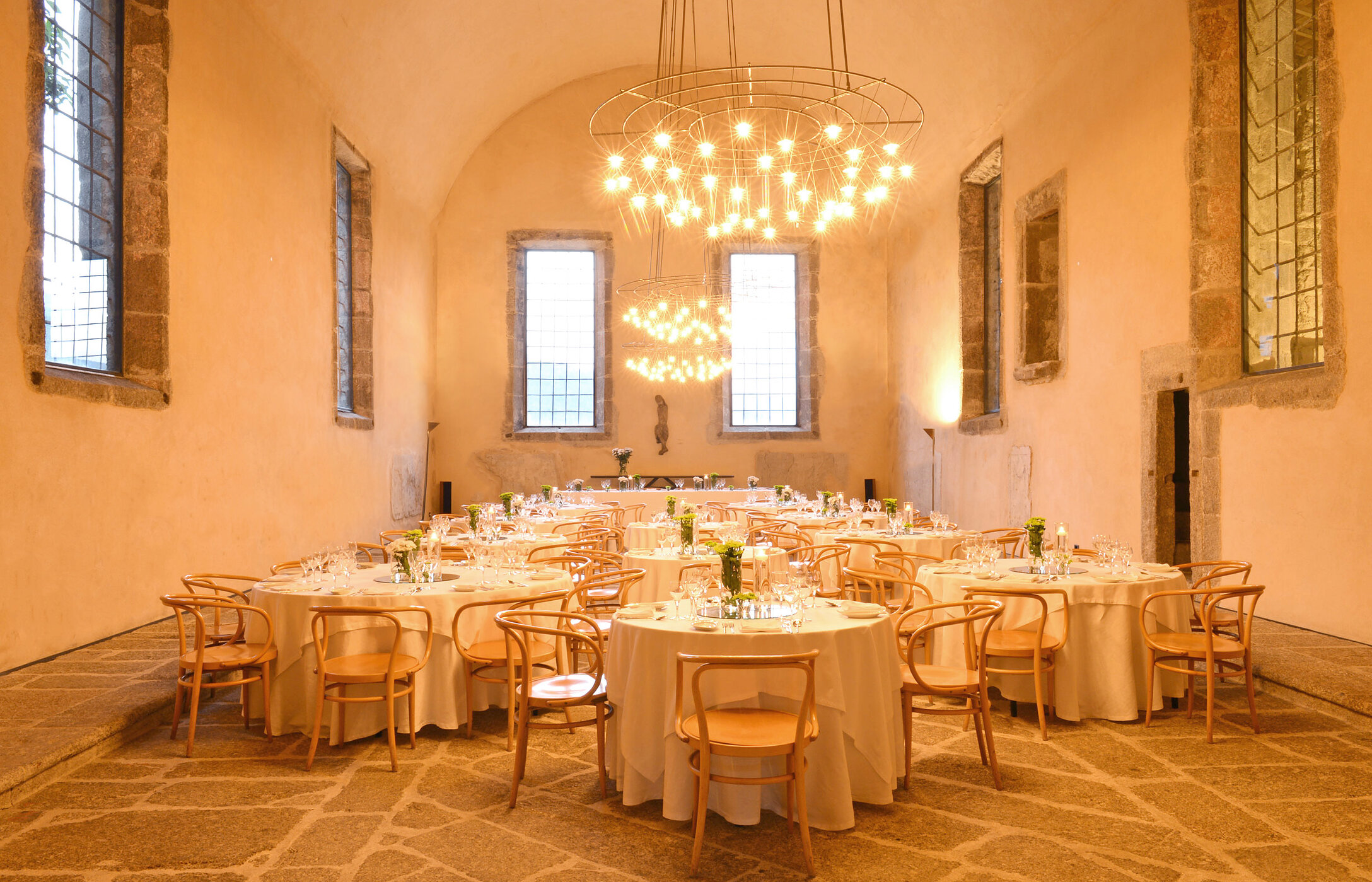 Descubra espaços para Casamentos e Eventos nas Pousadas de Portugal, em salas históricas com decoração elegante