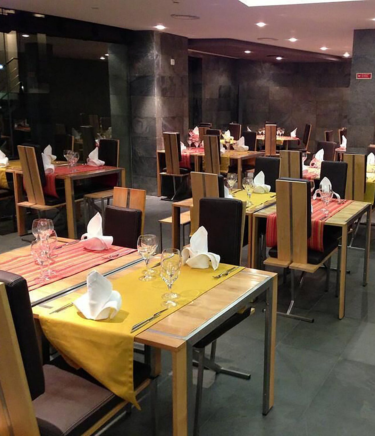 The Pousada Forte Angra do Heroísmo restaurant, of the Historic Hotel, serves regional food and wines from athe country
