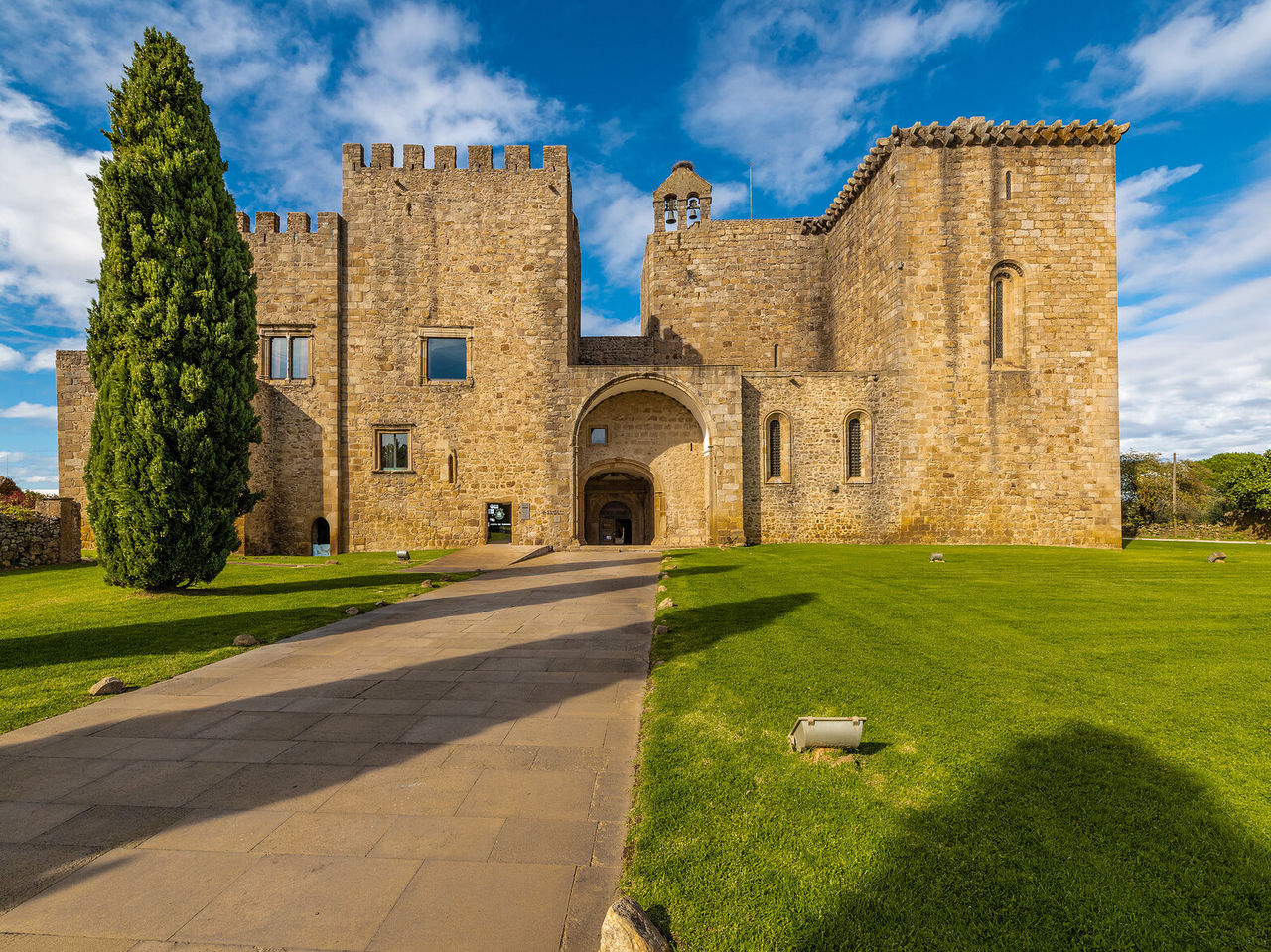 Discover the history of Pousadas de Portugal, with hotels in historic buildings like a castle in the Alentejo