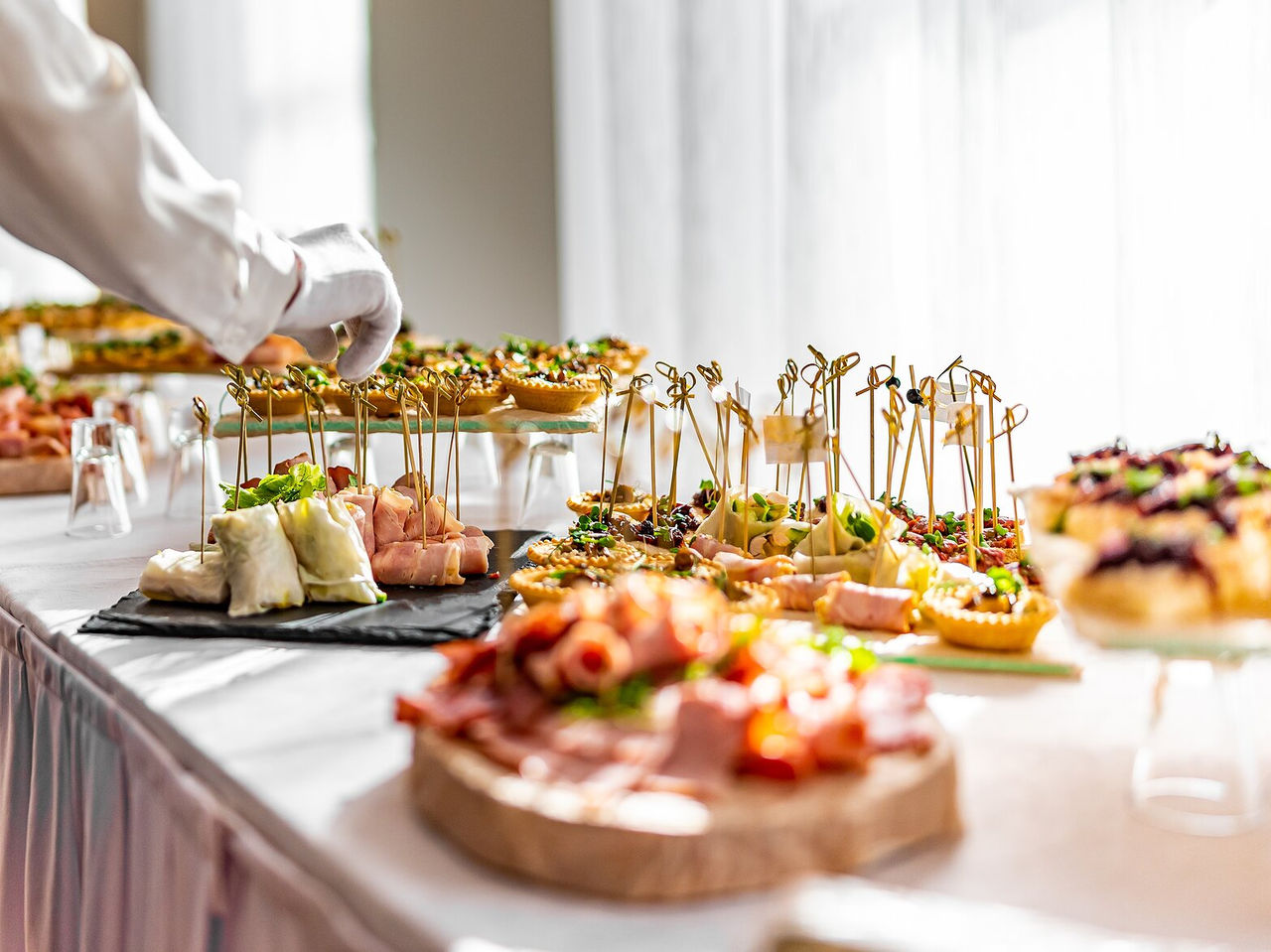 Host your event at Pousadas de Portugal, with personalized catering to your taste, offering various appetizer options
